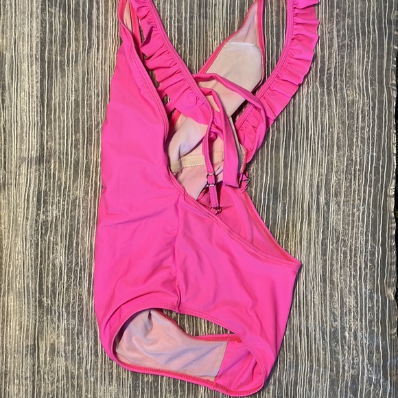 Barbie Pink Suit - Picture 4 of 4